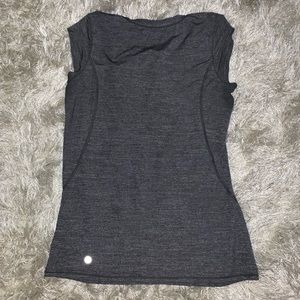 Lululemon top